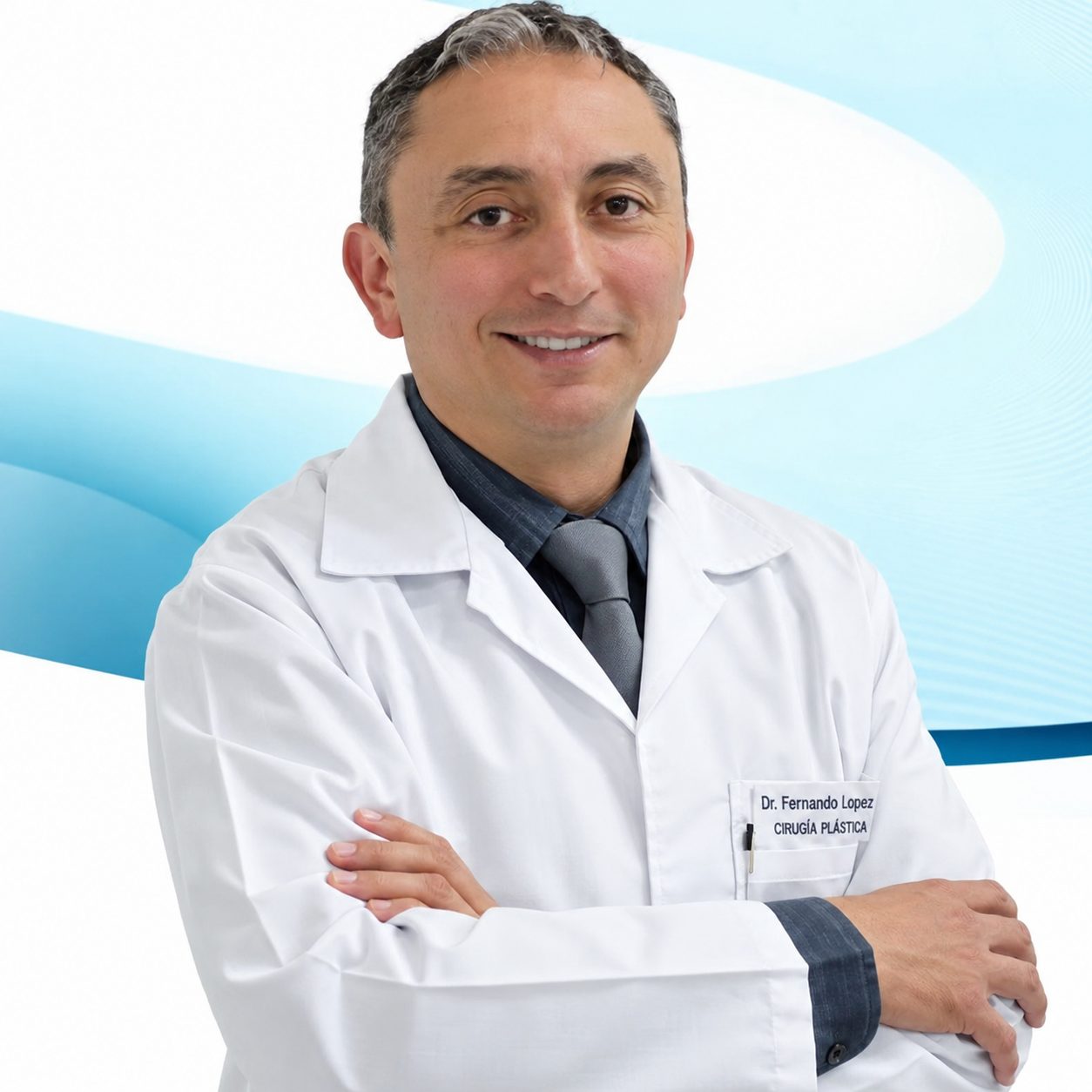 Dr. Fernando López Molina, cirujano plástico en Cuenca, Ecuador
